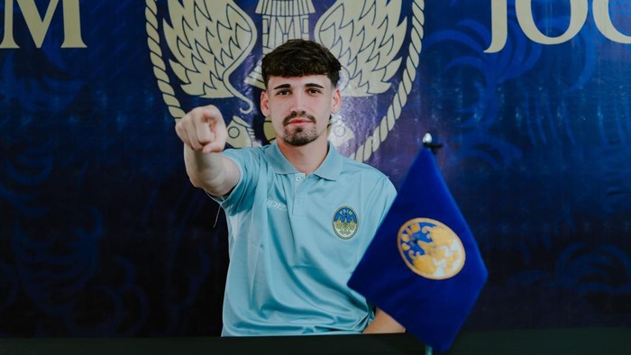 Deri Corfe diumumkan menjadi pemain baru PSIM Yogyakarta, Selasa (1/7).