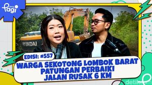 Warga Sekotong Lombok Barat Patungan Perbaiki Jalan Rusak 6 