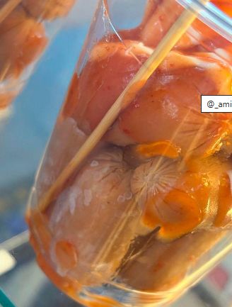 Duh! Sosis Penuh Jamur Dijual di Rest Area