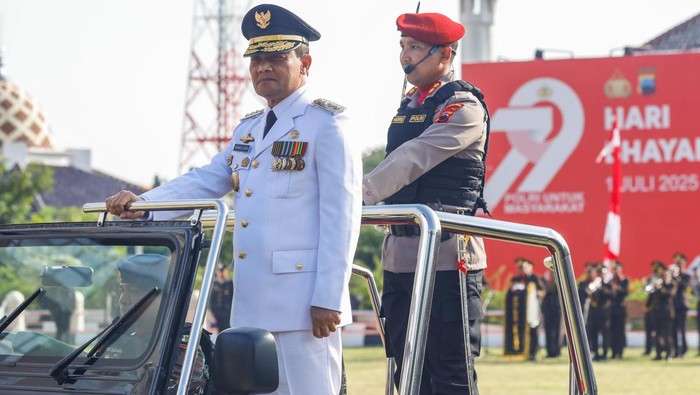 Gubernur Jateng Jadi Inspektur Upacara HUT Bhayangkara, Beri 5 Pesan Ini