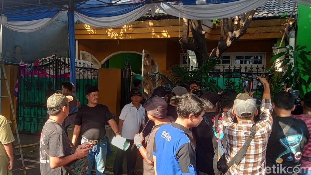 Video: Suasana Rumah Duka Hamdan ATT