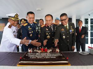 Kapolda Riau Dapat Kejutan dari 3 Matra TNI di Hari Bhayangkara ke-79
