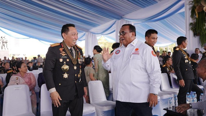 Kapolri Jenderal Listyo Sigit Prabowo dan Presiden KSPSI Andi Gani. (Dok. ist)