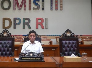 Komisi III DPR Minta Kemenkes Biayai Penuh Pengobatan Andrie Yunus