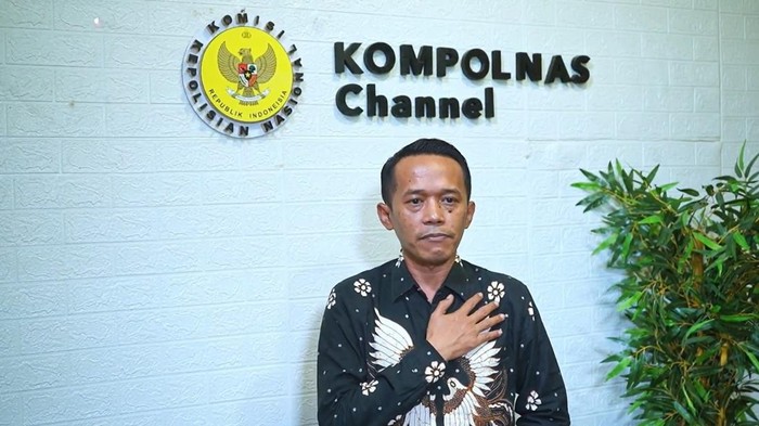 Komisioner Kompolnas Gufron Mabruri