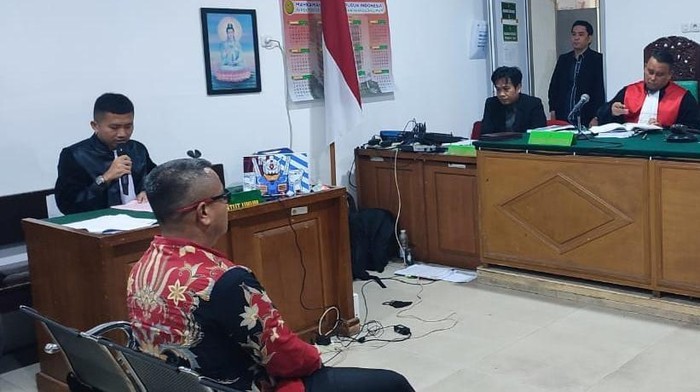 Mantan  Kades Lubuk Mas Kabupaten Muratara,  erdakwa Saharaudin jalani sidang tuntutan.
