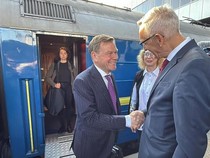 Menlu Jerman Ingin Lebih Banyak Industri Patungan Bikin Senjata di Ukraina