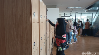 Nah sebelum mulai berkeliling, pengunjung wajib menitipkan barang bawaan di loker. Foto: (Nikita Rosa Damayanti/detikcom)