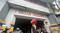 Kalau di Surabaya, ada Pasar Pabean yang merupakan pasar legendaris sejak 1849. Pasar ini dikenal sebagai pasar ikan dan rempah-rempah, bahkan menjadi ikon pasar ikan terbesar di Jawa Timur. Foto: Firtian Ramadhani/detikjatim