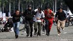 Polisi Unjuk Kebolehan Simulasi Anti-Teror di HUT Bhayangkara ke-79