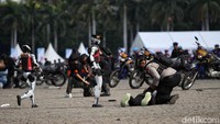 Aksi dari robot polisi juga turut diperlihatkan. HUT Bhayangkara mengusung tema Polri untuk Masyarakat, yang mencerminkan semangat pengabdian dan transformasi institusi.