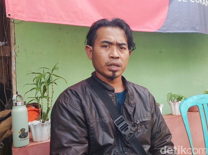 Suami mendiang pasien BPJS yang meninggal di RSUD Cibabat