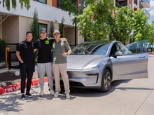 Tesla Bisa Jalan Sendiri dari Pabrik ke Rumah Konsumen Berkat Teknologi Ini