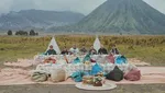 Seru! Momen The Dudas Minus One Saat Touring dan Makan Bareng