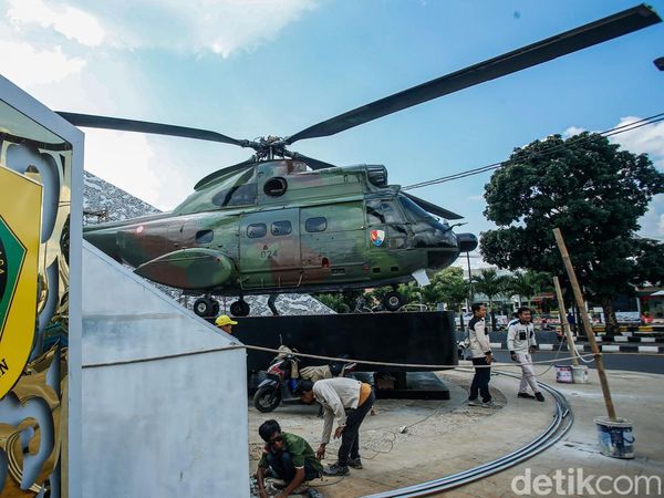 Tugu Helikopter Jadi Ikon Baru di Cibinong