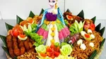 10 Tumpeng Nyeleneh Bentuk Hello Kitty hingga Barbie