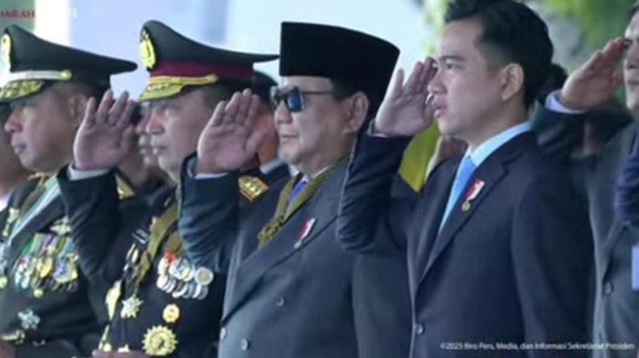 Upacara Hari Bhayangkara ke-79 di Monas, Jakarta Pusat dimulai. Presiden Prabowo Subianto bertindak sebagai inspektur upacara (irup). (Tangkapan layar).