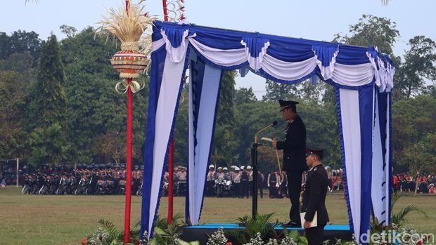 Upacata HUT ke-79 Bhayangkara Polda Bali di Lapangan Niti Mandala, Renon, Denpasar, Selasa (1/7/2025).