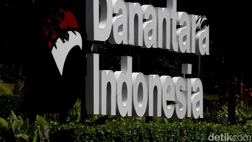 Badan investasi Danantara menempati kantor baru yang berlokasi di bekas Plaza Mandiri, Jalan Gatot Subroto, Jakarta.