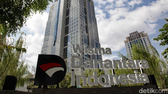 Badan investasi Danantara menempati kantor baru yang berlokasi di bekas Plaza Mandiri, Jalan Gatot Subroto, Jakarta.