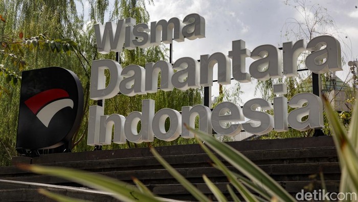 Badan investasi Danantara menempati kantor baru yang berlokasi di bekas Plaza Mandiri, Jalan Gatot Subroto, Jakarta.