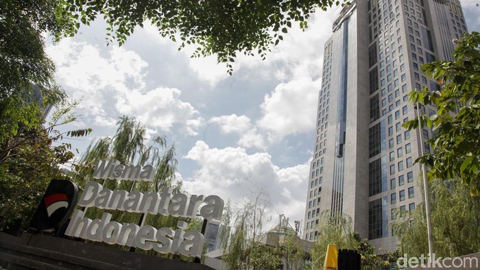 Badan investasi Danantara menempati kantor baru yang berlokasi di bekas Plaza Mandiri, Jalan Gatot Subroto, Jakarta.