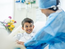 Libur Telah Tiba! Kapan Waktu Terbaik Untuk Anak Laki-laki Sunat?
