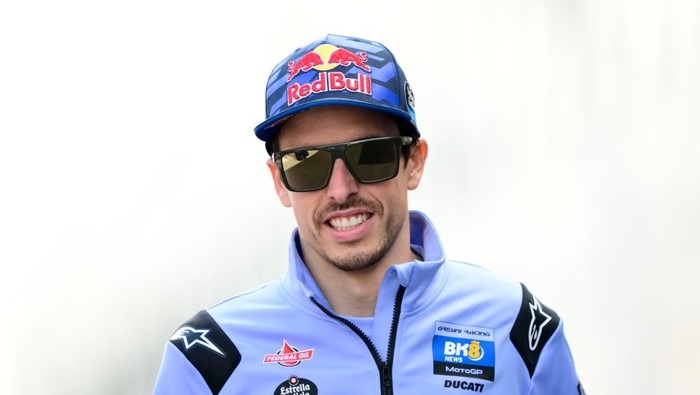 Alex Marquez berjanji bangkit lebih kuat usai crash di MotoGP Belanda 2025.