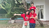 Usaha peyek online makin ramai peminat, Angbeen Rishi sampai punya rumah baru. Tak cuma buat tempat tinggal, ia memanfaatkannya untuk dapur jualannya. (Foto: dok Instagram angbeenrishi)