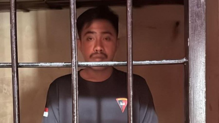 Brimob gadungan perkosa gadis ABG di Mamuju ditangkap.