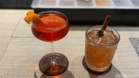 Setelah puas makan hingga kenyang, jangan lupa mencicipi cocktailnya. Walaupun bertema Italia tetapi ada racikan minuman dengan sentuhan khas Nusantara. Foto: Tim detikfood