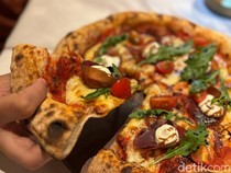 Uniknya Pasta Hitam hingga Pizza Otentik di Restoran Ini