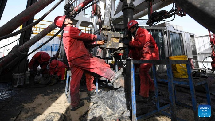 China gali lubang terdalam