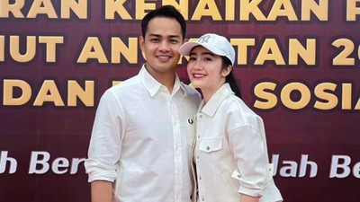Febby Rastanty Happy Suami Naik Pangkat dan Terjun Payung di HUT Bhayangkara