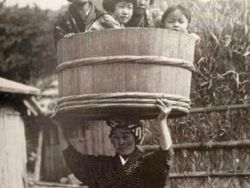 Kumpulan Foto Aneh dari Masa Lalu Ini Bikin Mata Melotot!