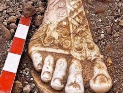 Kumpulan Benda Kuno Ini Punya Sejarah yang Bikin Melongo