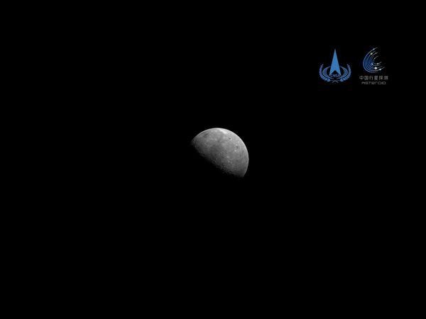 Gambar Bulan dari pesawat antariksa CNSA, Tianwen-2