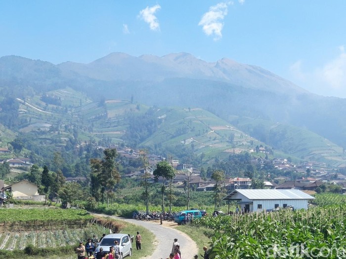 Kawasan Gunung Merbabu dari wilayah Boyolali. Foto diunggah Rabu (2/7/2025).
