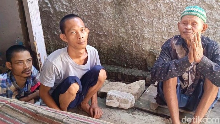 Jamin dan keluarganya.
