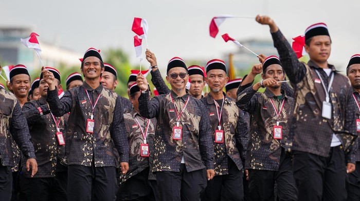 Dalam peringatan Hari Bhayangkara ke-79, sejumlah masyarakat dari kelompok Pecinta NKRI turut serta dalam defile yang ditampilkan. Mereka terdiri dari 172 personel yang berbaris pada batalyon 14.