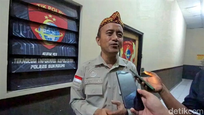 Kepala Kantor Wilayah Kementerian Hak Asasi Manusia (HAM) Jawa Barat, Hasbullah Fudail memberi penjelasan soal insiden perusakan villa Ninna di Sukabumi, Rabu (2/7/2025).