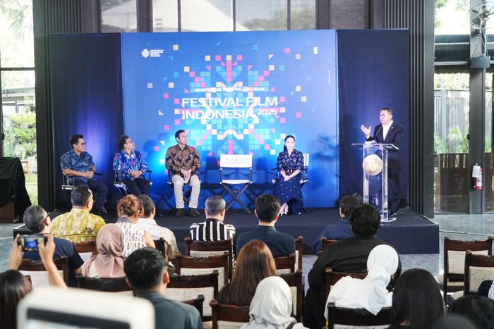 Menbud Fadli Zon