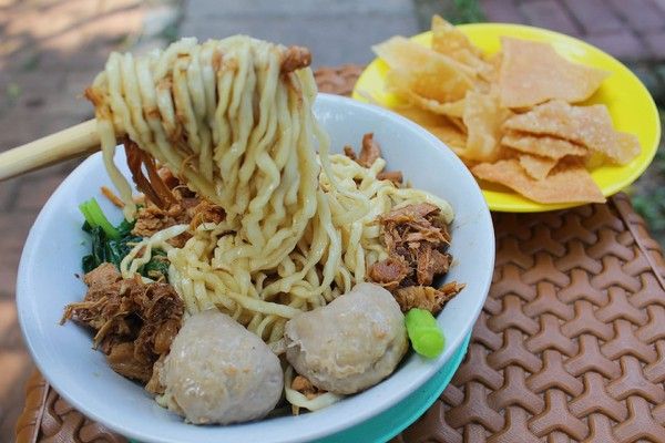 Mie Ayam Gerobak Legendaris di Jakarta,