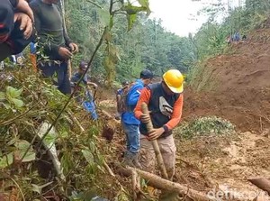 Pencarian 2 Petani Tertimbun Longsor di Tasikmalaya Dihentikan