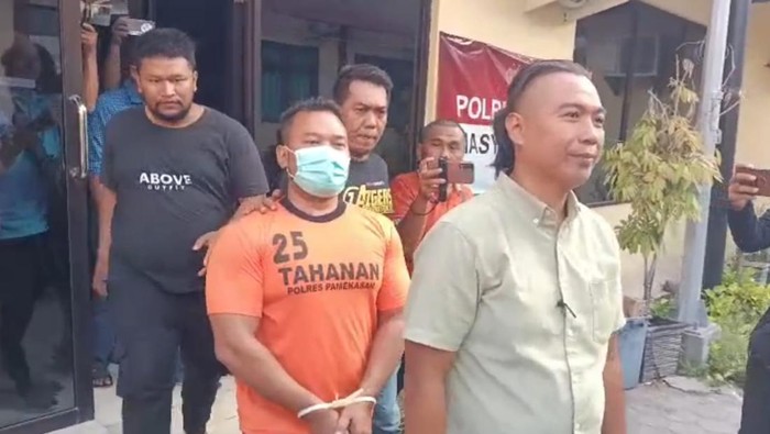 Zainal Arifin alias Arif alias Ayik, pria penganiaya kurir cash on delivery (COD) di Pamekasan berstatus ASN Pemkab Sampang