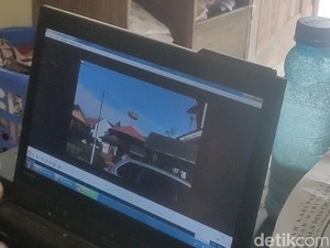 Bukan Hanya Bambu Ajaib, Rudi juga Buat Batu Melayang di Atap Gazebo