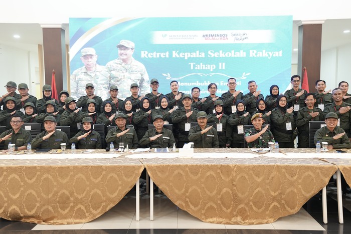 Retret Tahap II, Gus Ipul Disuguhi Kisah Haru Kepala Sekolah Rakyat