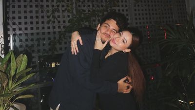 Selamat 7 Tahun Pernikahan Rizky Alatas dan Adzana Bing Slamet