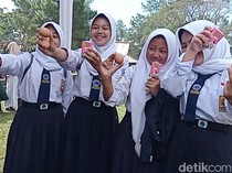 Semringah Aurel Dapat Susu dan Telur: Gizi Tambah-Irit Jajan