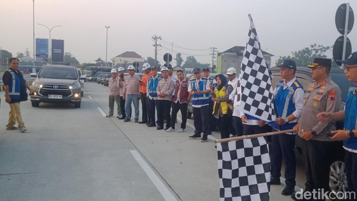 Pembukaan Tol Jogja-Solo segmen Klaten-Prambanan, Rabu (2/7/2025).